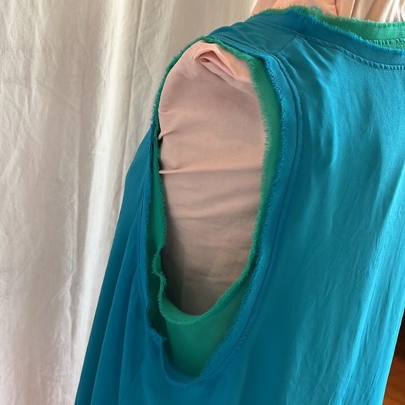 Michael Studio Layered Tank Top in Blue and Green - Picture 4 of 7